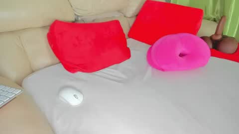 93wolfling momentopname van live room op Chaturbate