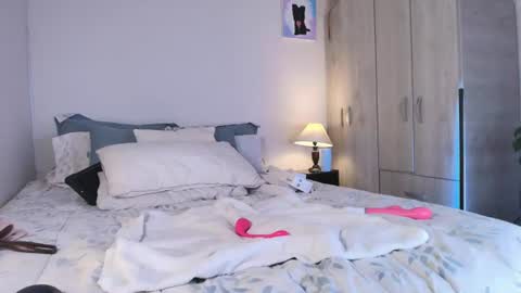 _bruna111_ momentopname van live room op Chaturbate