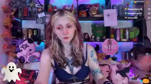 _devilbaby Momentaufnahme des Live-Raums auf Chaturbate