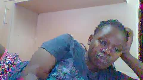 _finebaby69xx_ captura de la sala en vivo en Chaturbate