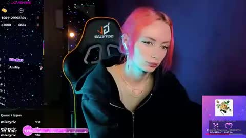 _helencarter live room snapshot on Chaturbate