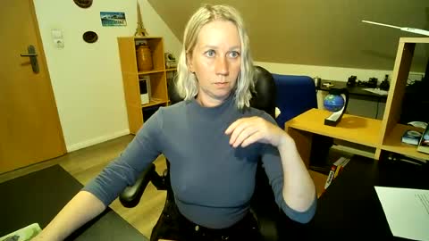 _korall_ captura de la sala en vivo en Chaturbate