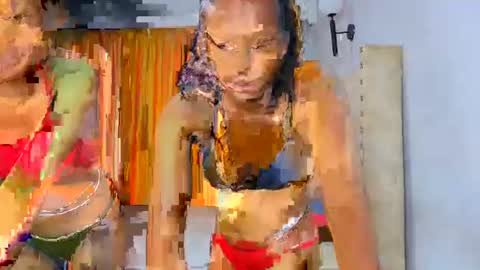 _lolakiss captura da sala ao vivo na Chaturbate