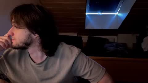 _v_l_a_d_ captura de la sala en vivo en Chaturbate