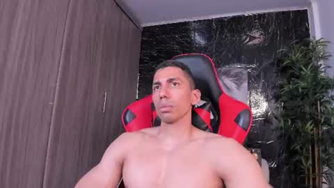 adan_sin1 live room snapshot on Chaturbate