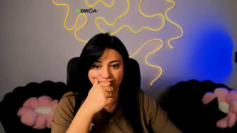 adelina_sky captura de la sala en vivo en Chaturbate