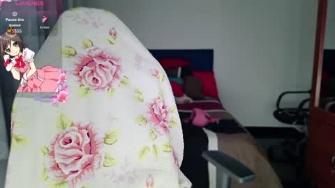 aeseelia снимок онлайн-комнаты на Chaturbate