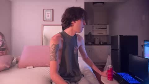 aesus3x Momentaufnahme des Live-Raums auf Chaturbate