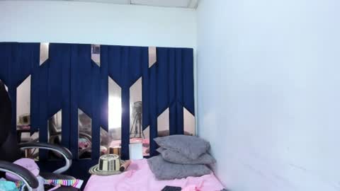 aisha_hotts777 Momentaufnahme des Live-Raums auf Chaturbate