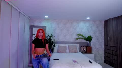 alaiaguerra live room snapshot on Chaturbate