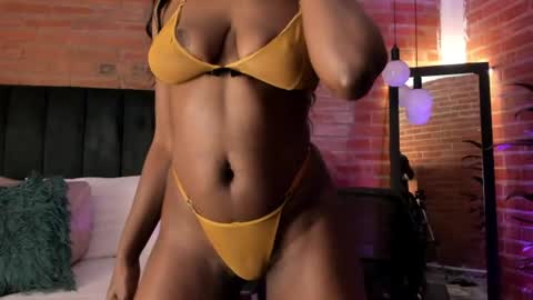 alaiya_clarke Momentaufnahme des Live-Raums auf Chaturbate