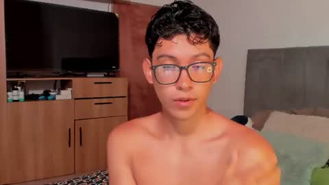 alan_scot captura da sala ao vivo na Chaturbate