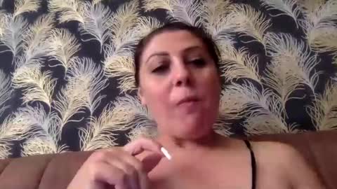 albina6543 live room snapshot on Chaturbate