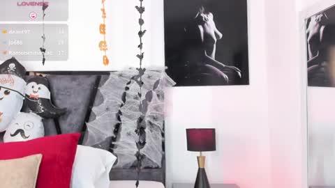 alesandra_pontt captura de la sala en vivo en Chaturbate