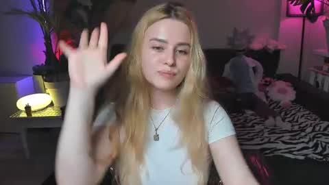 alexa_pirs Momentaufnahme des Live-Raums auf Chaturbate