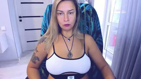 alexiayellow Momentaufnahme des Live-Raums auf Chaturbate