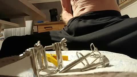 alexmannnn3 live room snapshot on Chaturbate