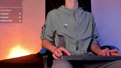 alexxus_smith momentopname van live room op Chaturbate