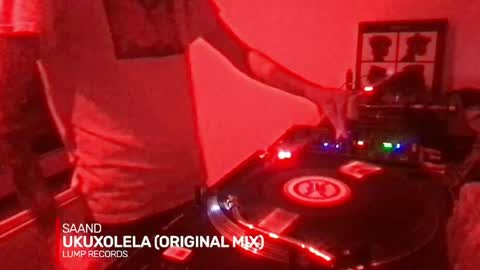 alien8720 live room snapshot on Chaturbate