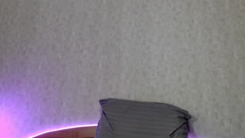 alisaadoll live room snapshot on Chaturbate
