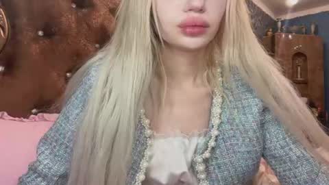 alison_moonlight captura de la sala en vivo en Chaturbate