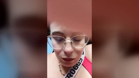 allisonlove_88 captura de la sala en vivo en Chaturbate