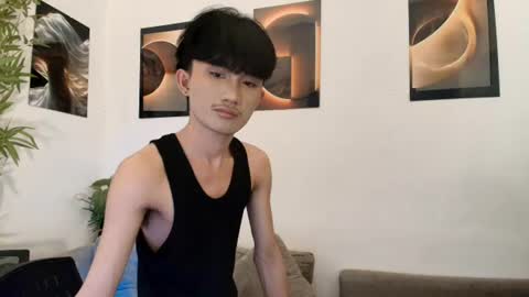 alluring_alpha momentopname van live room op Chaturbate