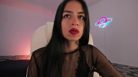 alyssabeauty26 live room snapshot on Chaturbate