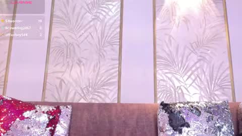 amandaa_gh live room snapshot on Chaturbate