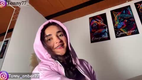 amber_tony77 live room snapshot on Chaturbate