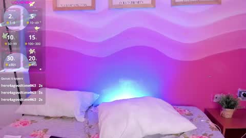 amberrblade live room snapshot on Chaturbate