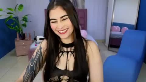 amy_lovelydoll Momentaufnahme des Live-Raums auf Chaturbate
