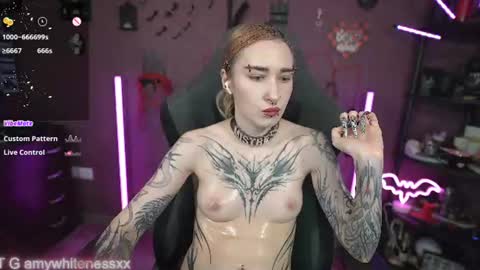 amywhitenessxx Momentaufnahme des Live-Raums auf Chaturbate