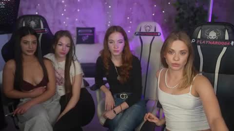 anabel054 momentopname van live room op Chaturbate