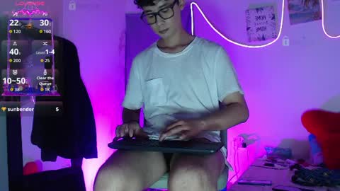 andie_bigdick momentopname van live room op Chaturbate