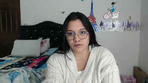 andrea_the_hottest_angel captura de la sala en vivo en Chaturbate