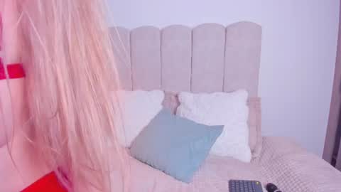 andy_bluee Momentaufnahme des Live-Raums auf Chaturbate
