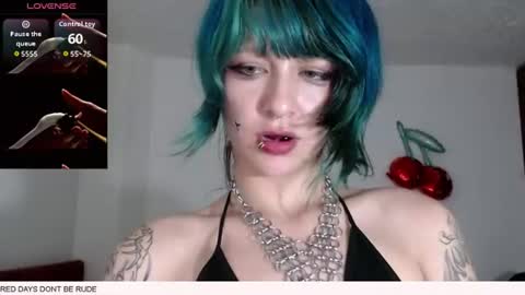 angel__dreams live room snapshot on Chaturbate