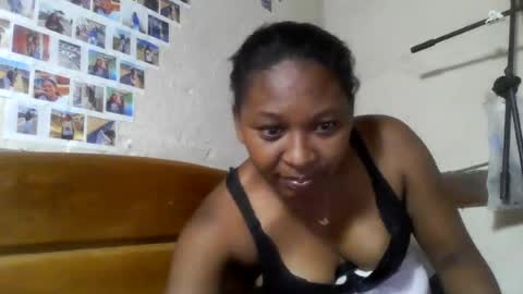 angelesexy live room snapshot on Chaturbate