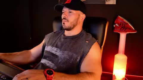 angeloeric Momentaufnahme des Live-Raums auf Chaturbate
