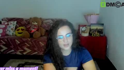 anissyax снимок онлайн-комнаты на Chaturbate