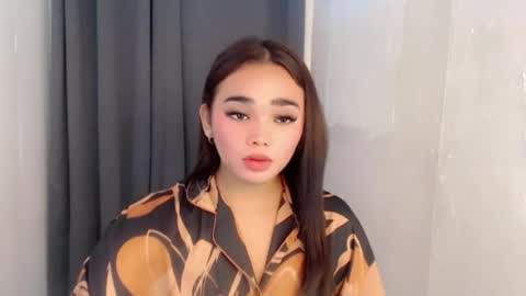 ann_fuckdoll live room snapshot on Chaturbate