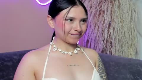 anna__brown captura de la sala en vivo en Chaturbate