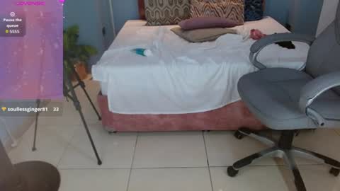 anne_blake captura da sala ao vivo na Chaturbate