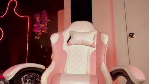 anny_babyy Momentaufnahme des Live-Raums auf Chaturbate
