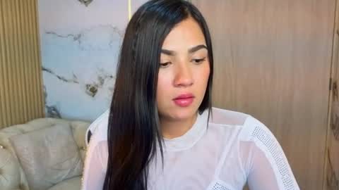 antollena_russo_v Momentaufnahme des Live-Raums auf Chaturbate