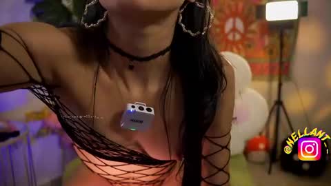 antonella_maitt Momentaufnahme des Live-Raums auf Chaturbate