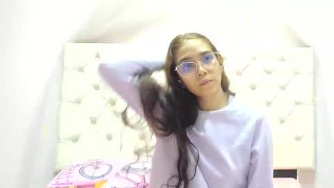 aome_rainbow2 captura de la sala en vivo en Chaturbate