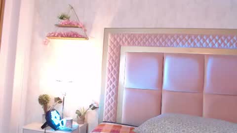 ariana_moretti captura da sala ao vivo na Chaturbate