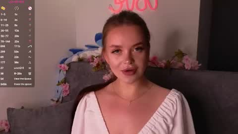 ariarosalie momentopname van live room op Chaturbate